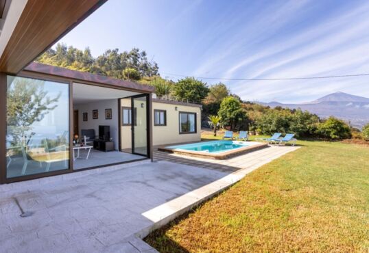 Casa de campo de estilo bungaló