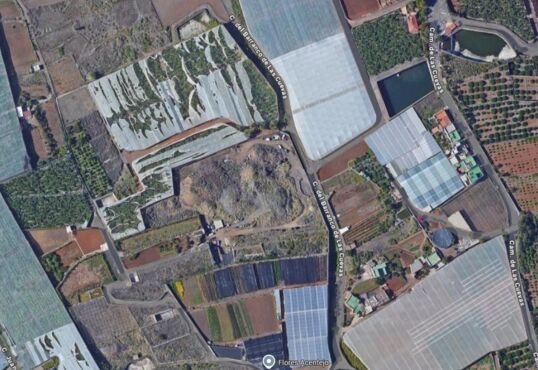 Gran terreno agrícola.