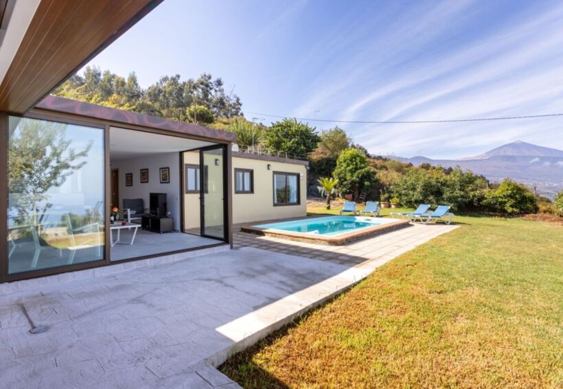 Casa de campo de estilo bungaló