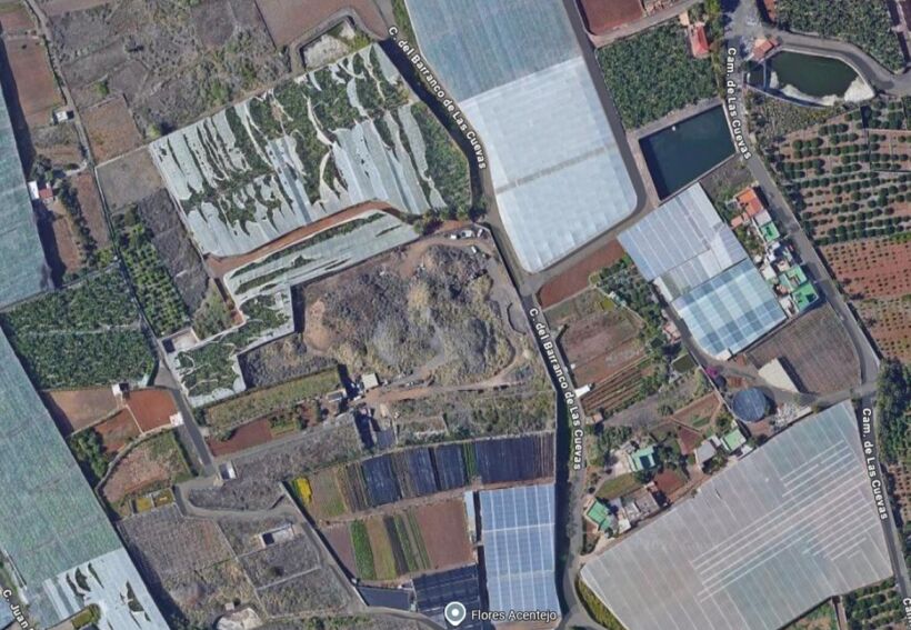 Gran terreno agrícola.