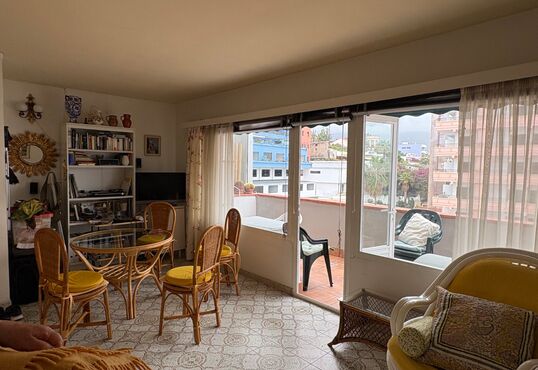 Apartamento céntrico con dos terrazas y vistas al mar