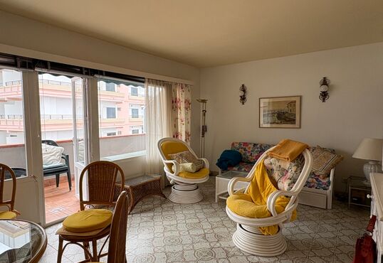 Apartamento céntrico con dos terrazas y vistas al mar