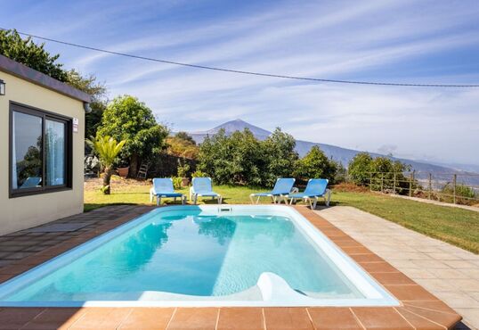 Casa de campo de estilo bungaló